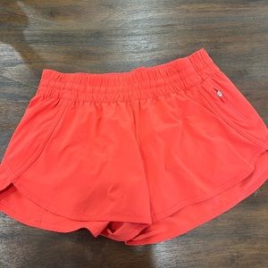 Lululemon Tracker Shorts 4”